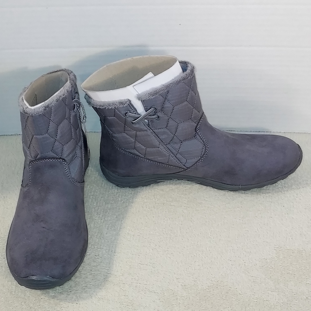 - NWOB Skechers Women's Relaxed Fit: Reggae Fest - X Dames size 11